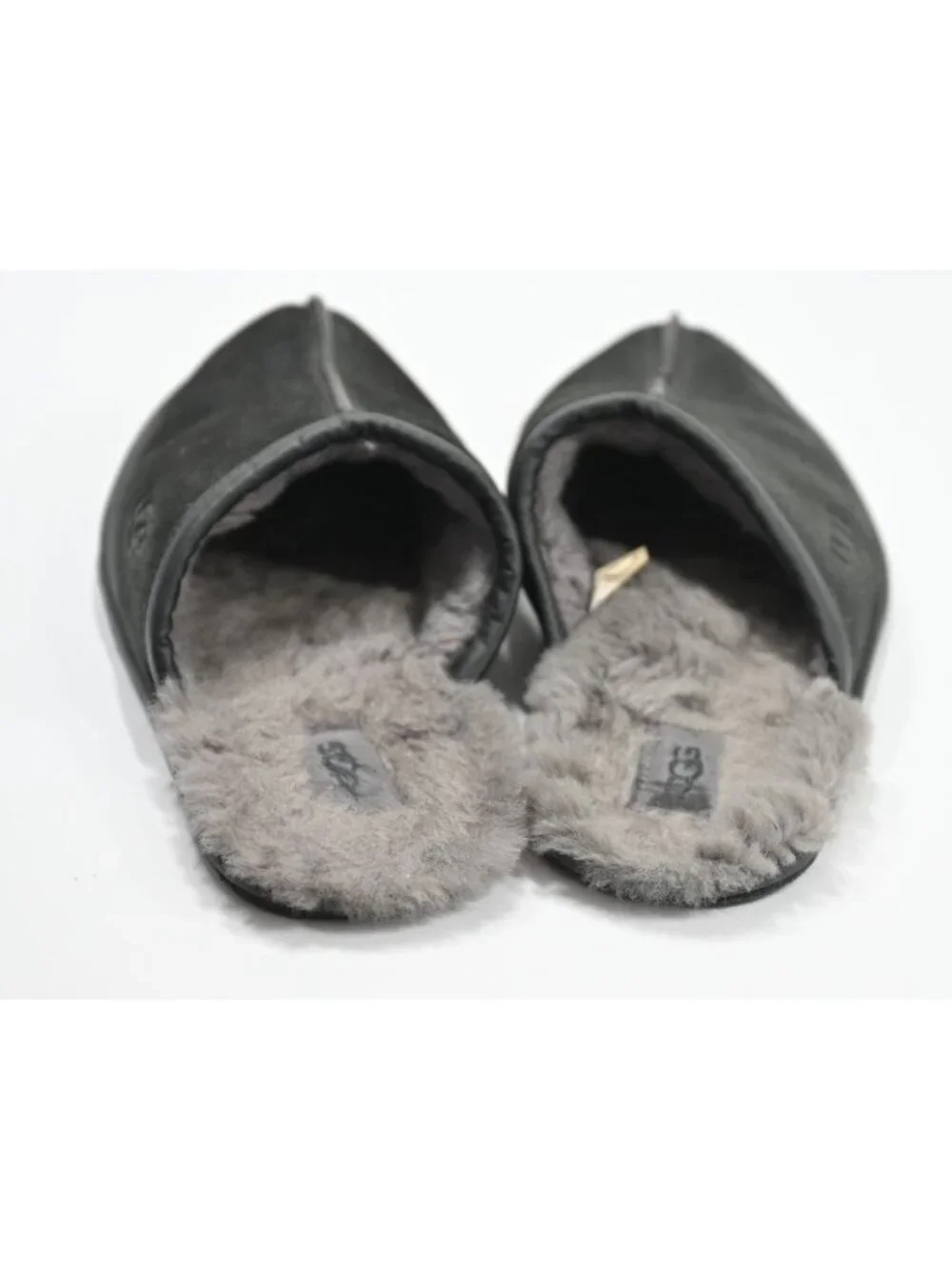 UGG Scuff Slip-On Slippers 1108192 in Black